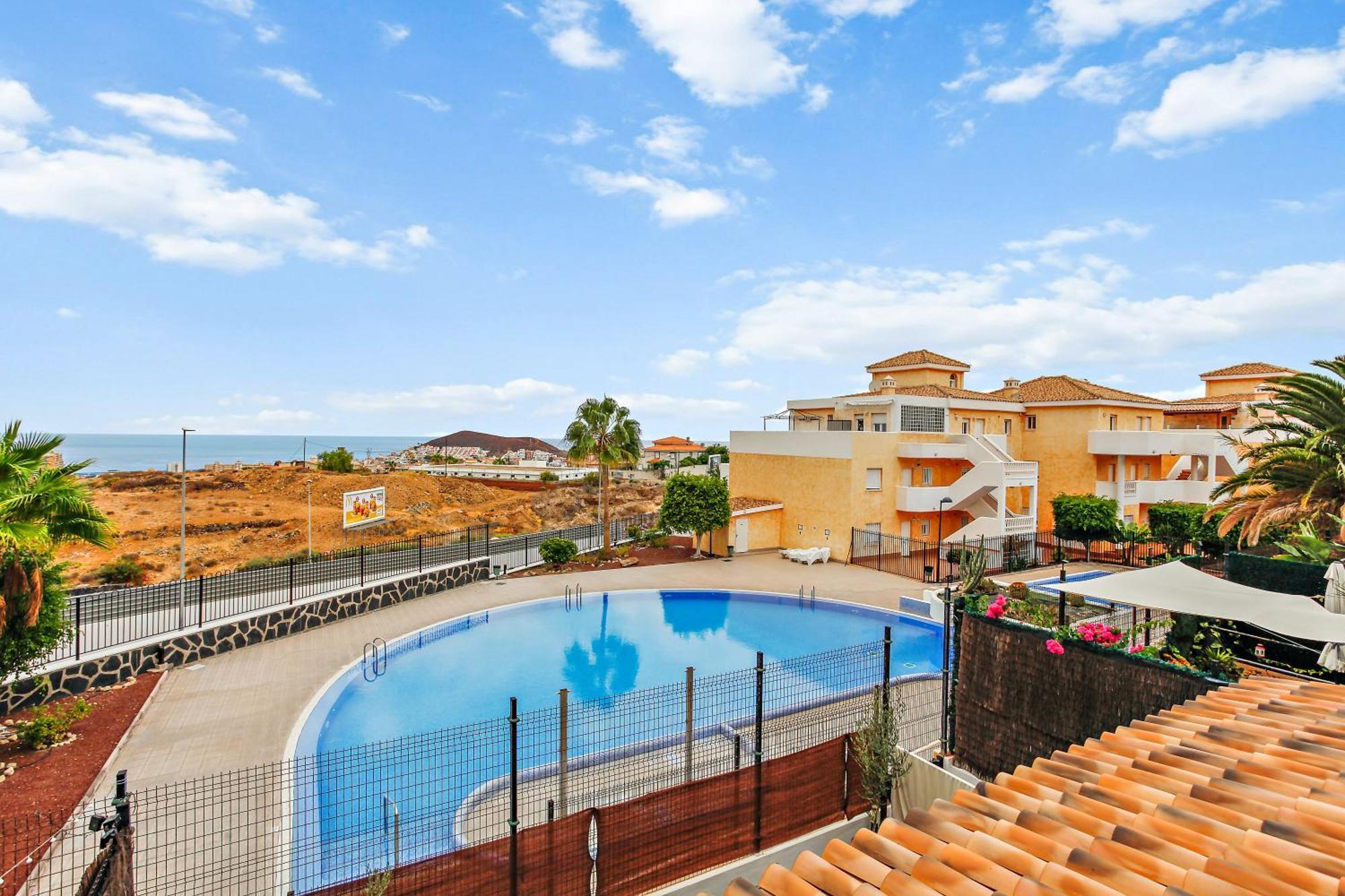 1 Bedroom Giuly Sea Views In Los Cristianos Los Cristianos  Exterior photo